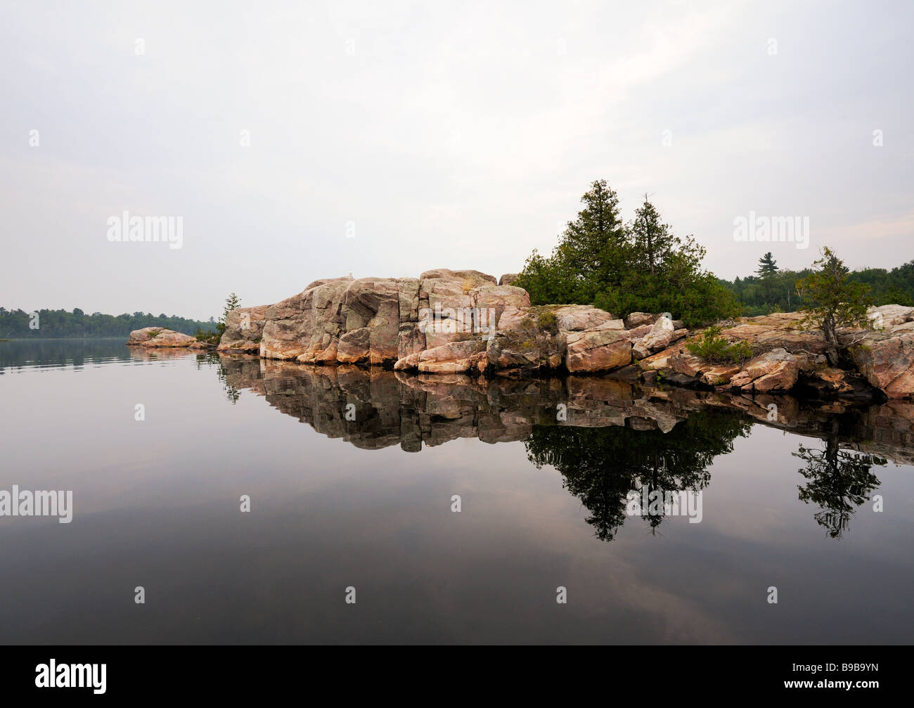 Canada voyageur island hi-res stock photography and images - Alamy