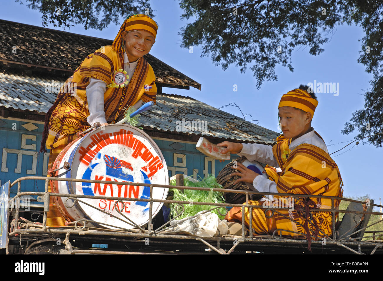 Myanmar burma music hi-res stock photography and images - Alamy