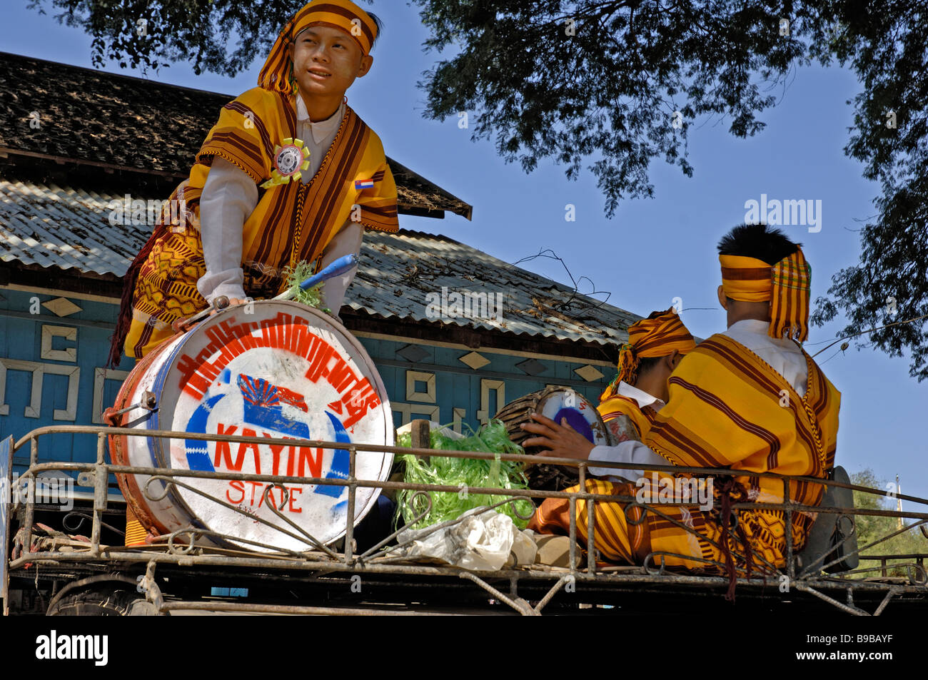 Myanmar burma music hi-res stock photography and images - Alamy