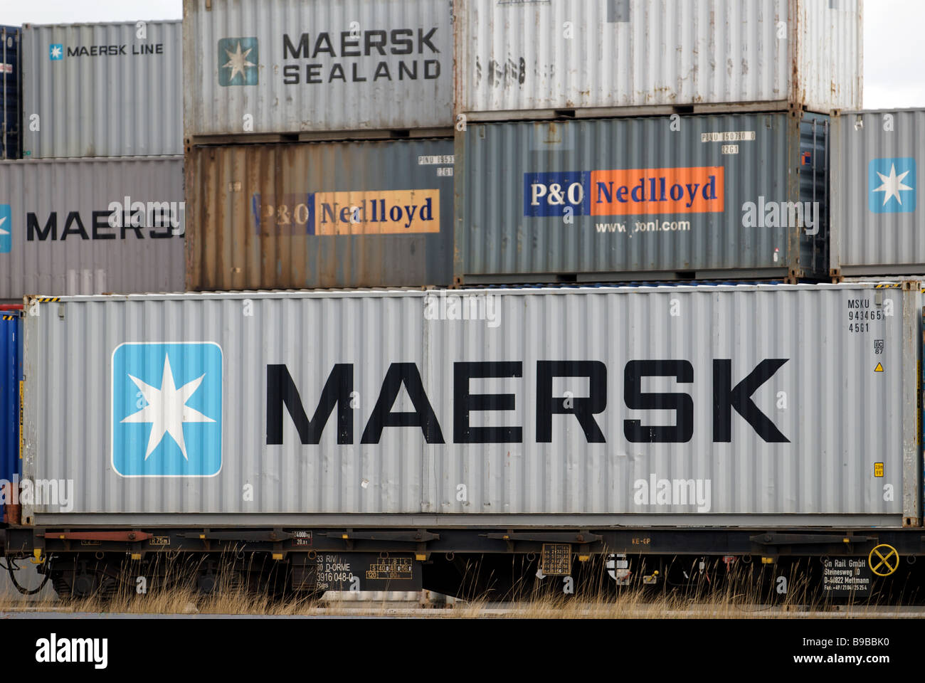 Maersk Sealand containers, Cologne Niel freight terminal, Germany Stock  Photo - Alamy