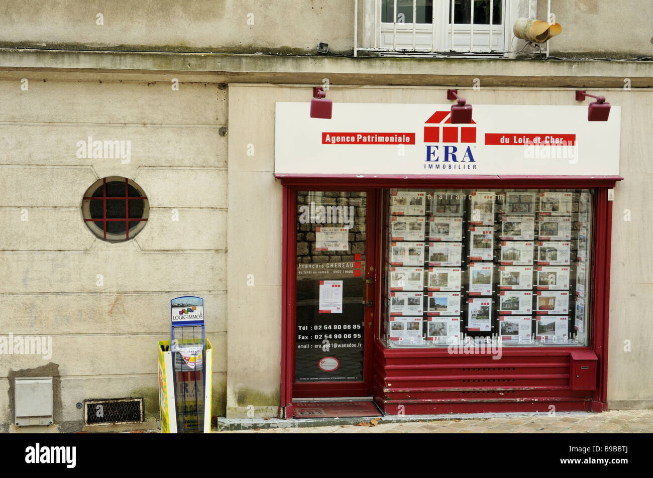 French real estate signs hires stock photography and images Alamy