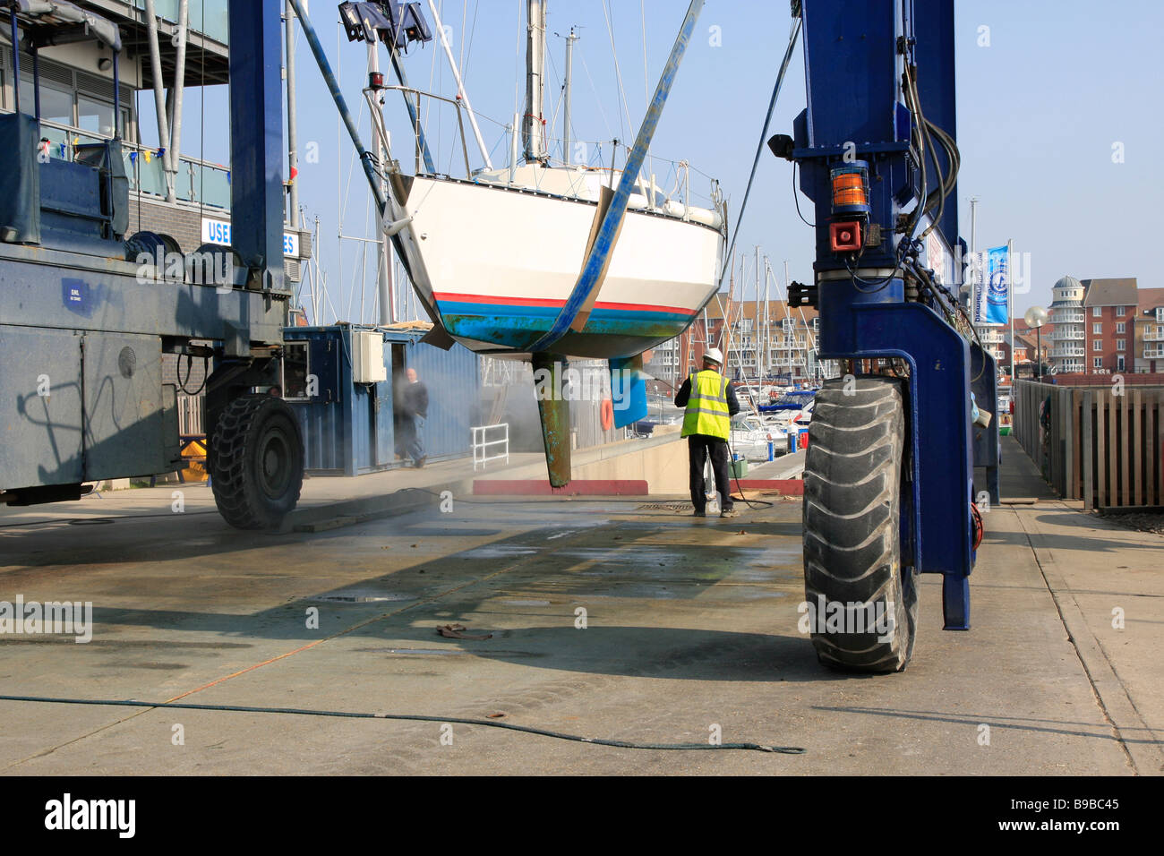 Steam hoist hires stock photography and images Alamy