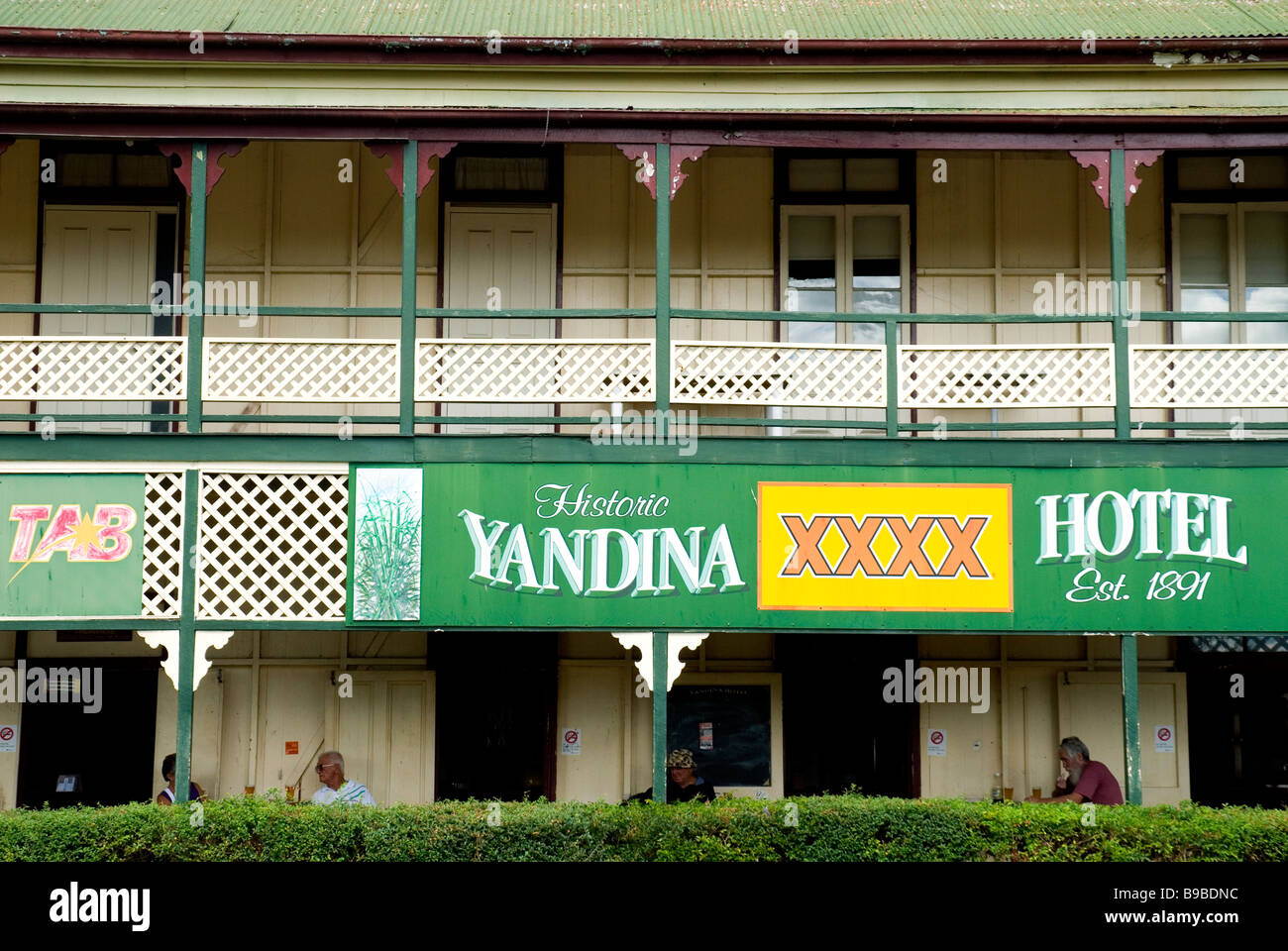 Queenslander-style pub at Yandina , Sunshine Coast , Australia Stock Photo