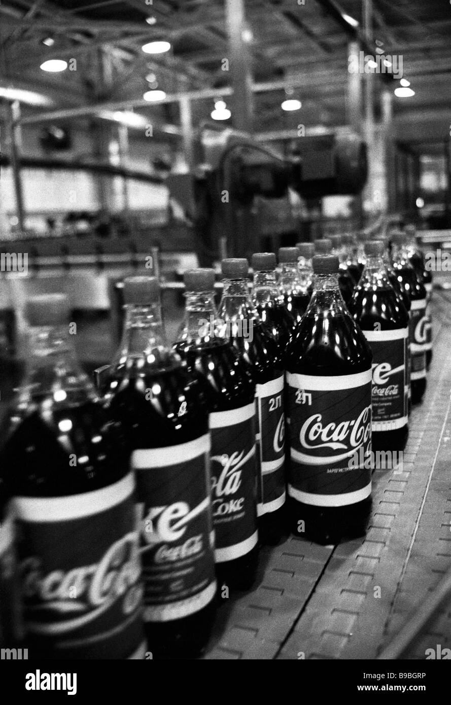 Ready made products at Moscow based Coca Cola plant Stock Photo Alamy