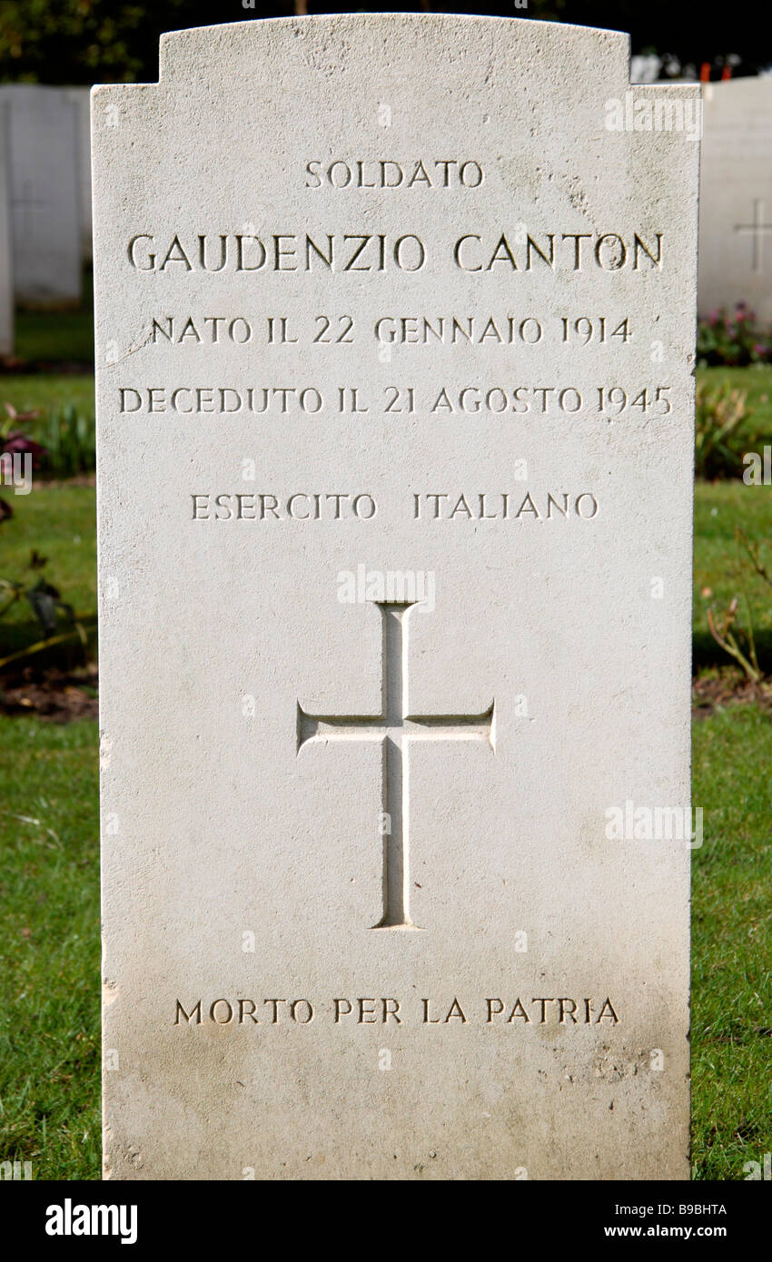 A headstone to an Italian Soldier (Gaudenzio Canton) in Brookwood Military Cemetery, Woking. Stock Photo