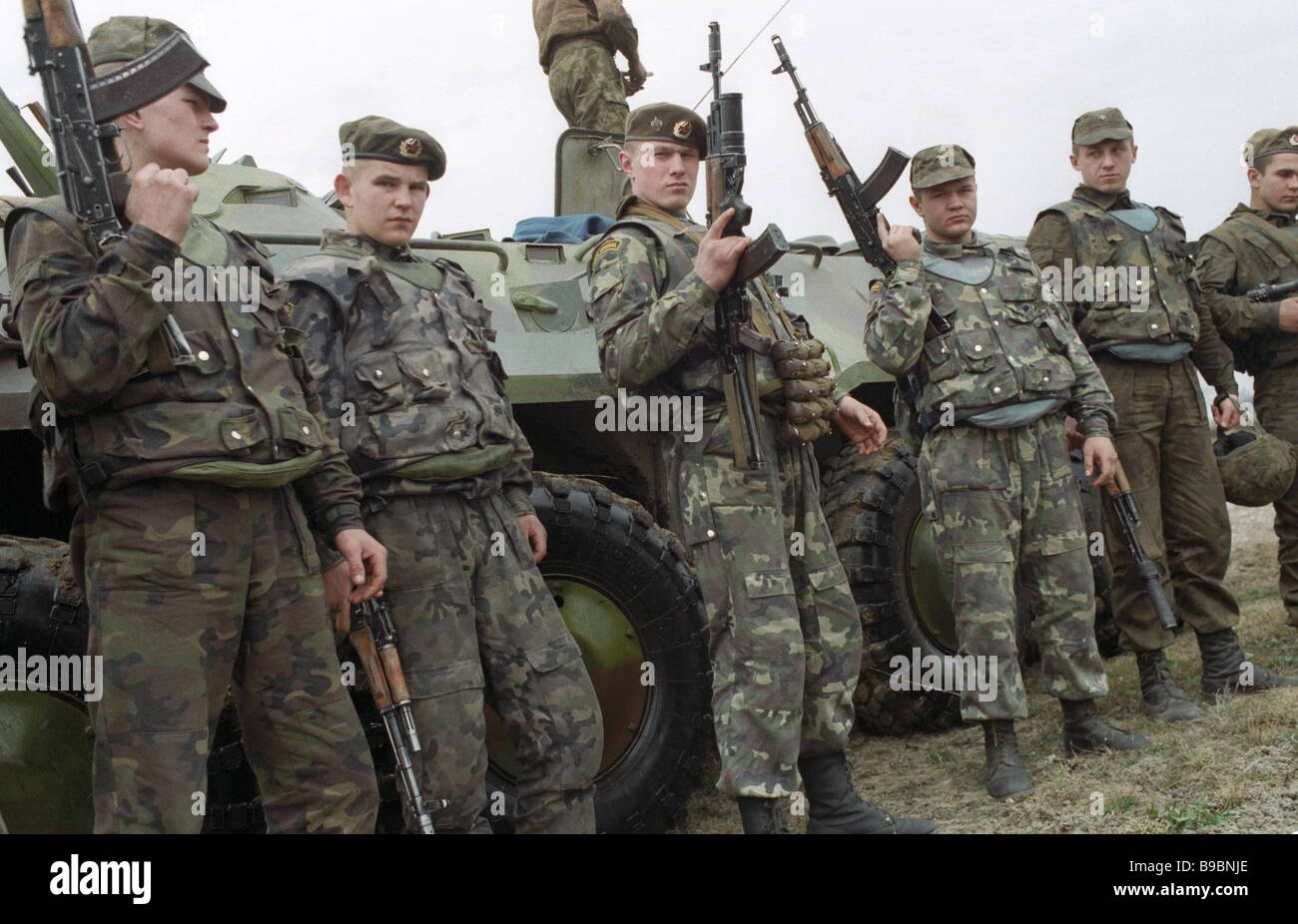 войска национальной гвардии рф. внутренние войска мвд рф. спецназ рф краповые береты.