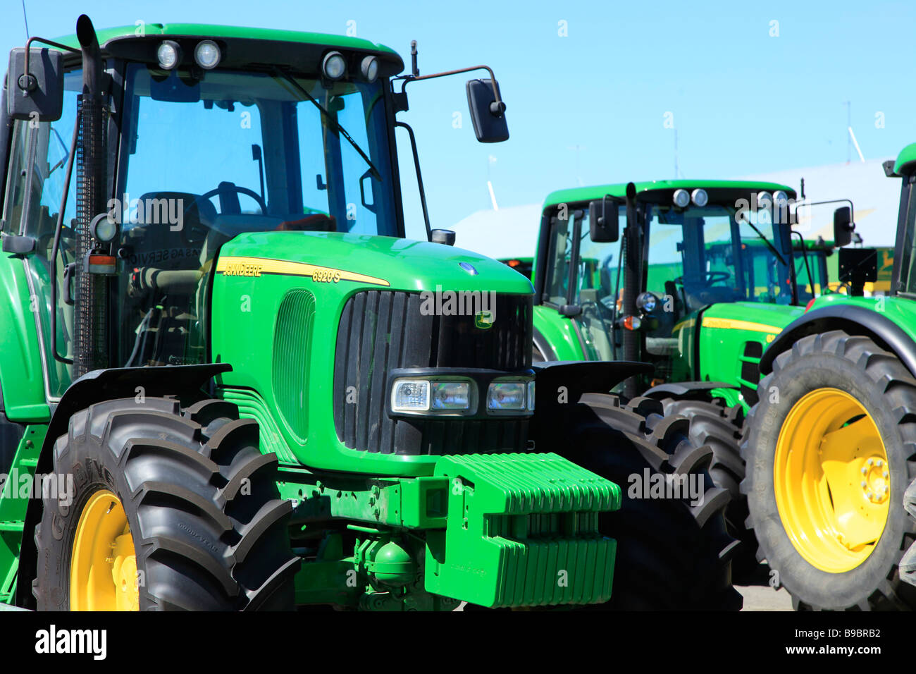 New zealand tractors hires stock photography and images Alamy