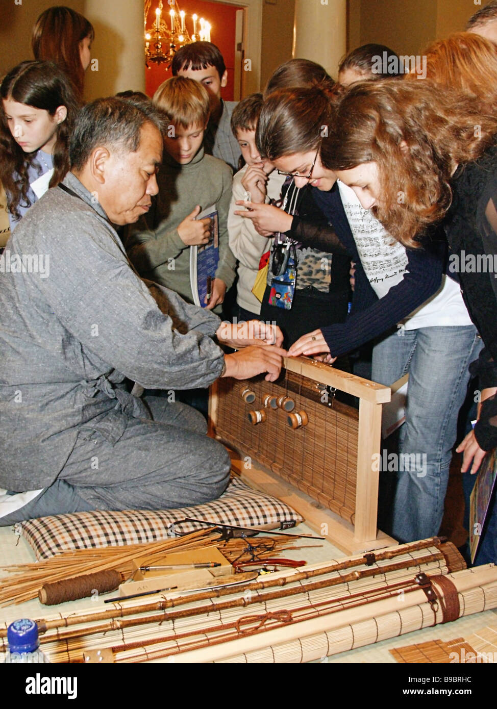 Japanese Craftsman High Resolution Stock Photography and Images Alamy