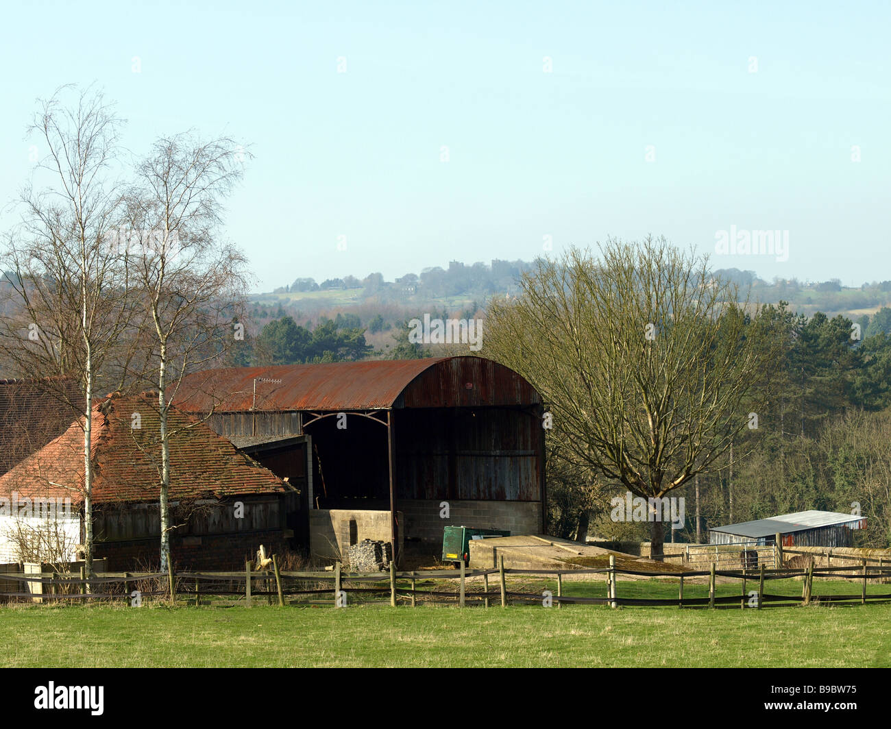 The Derbyshire countryside with old barn and farm Stock Photo Alamy