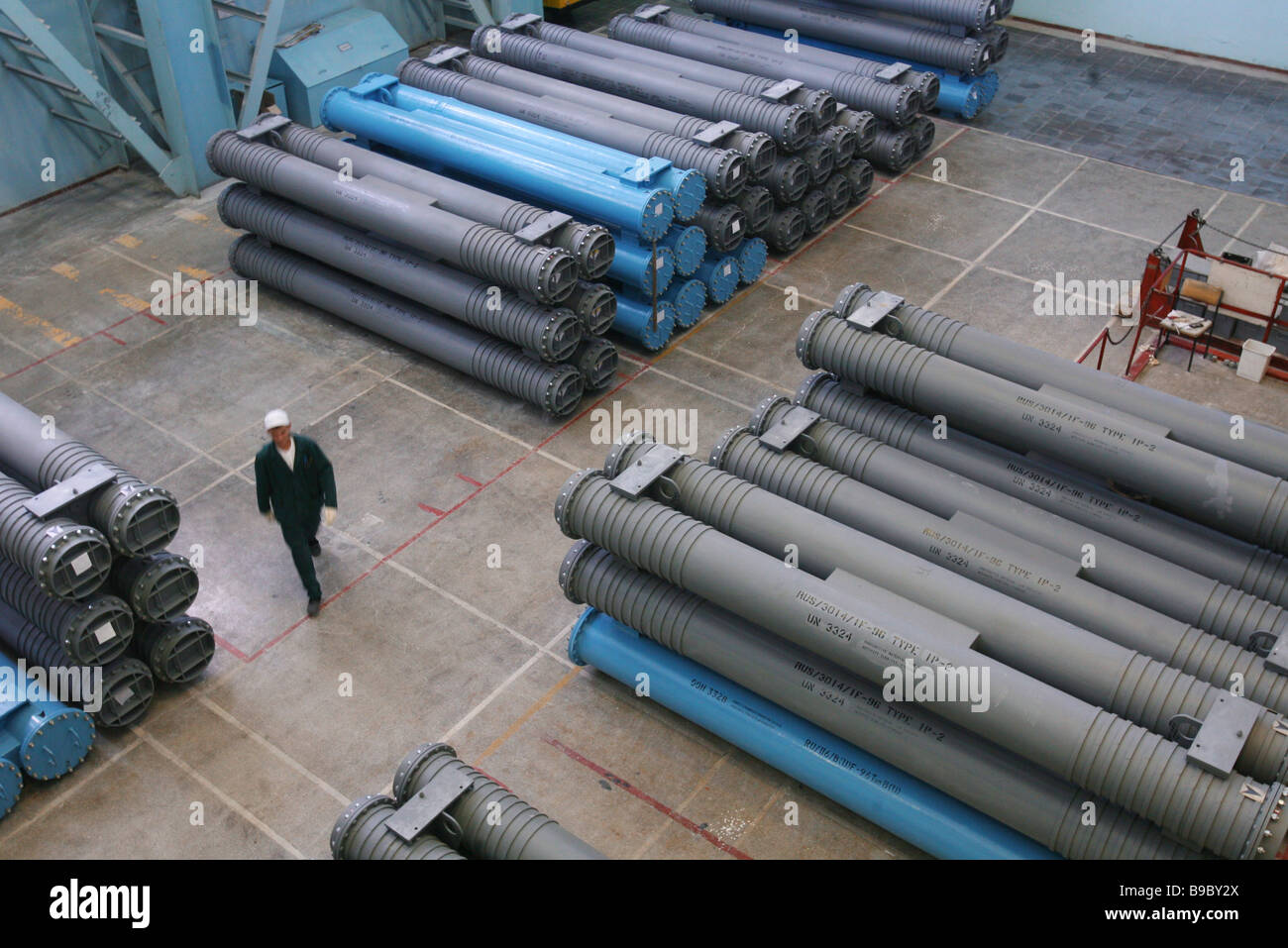 Delivery ready nuclear reactor fuel assembly containers at the