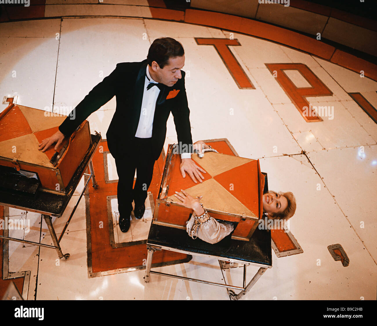 Celebrated showman Igor Kio performing his conjuring tricks in the ...