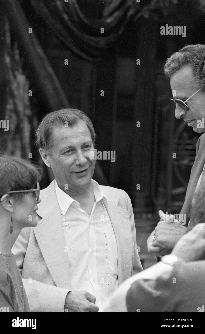 Soviet composer Andrei Eshpai center the chairman of the jury of the