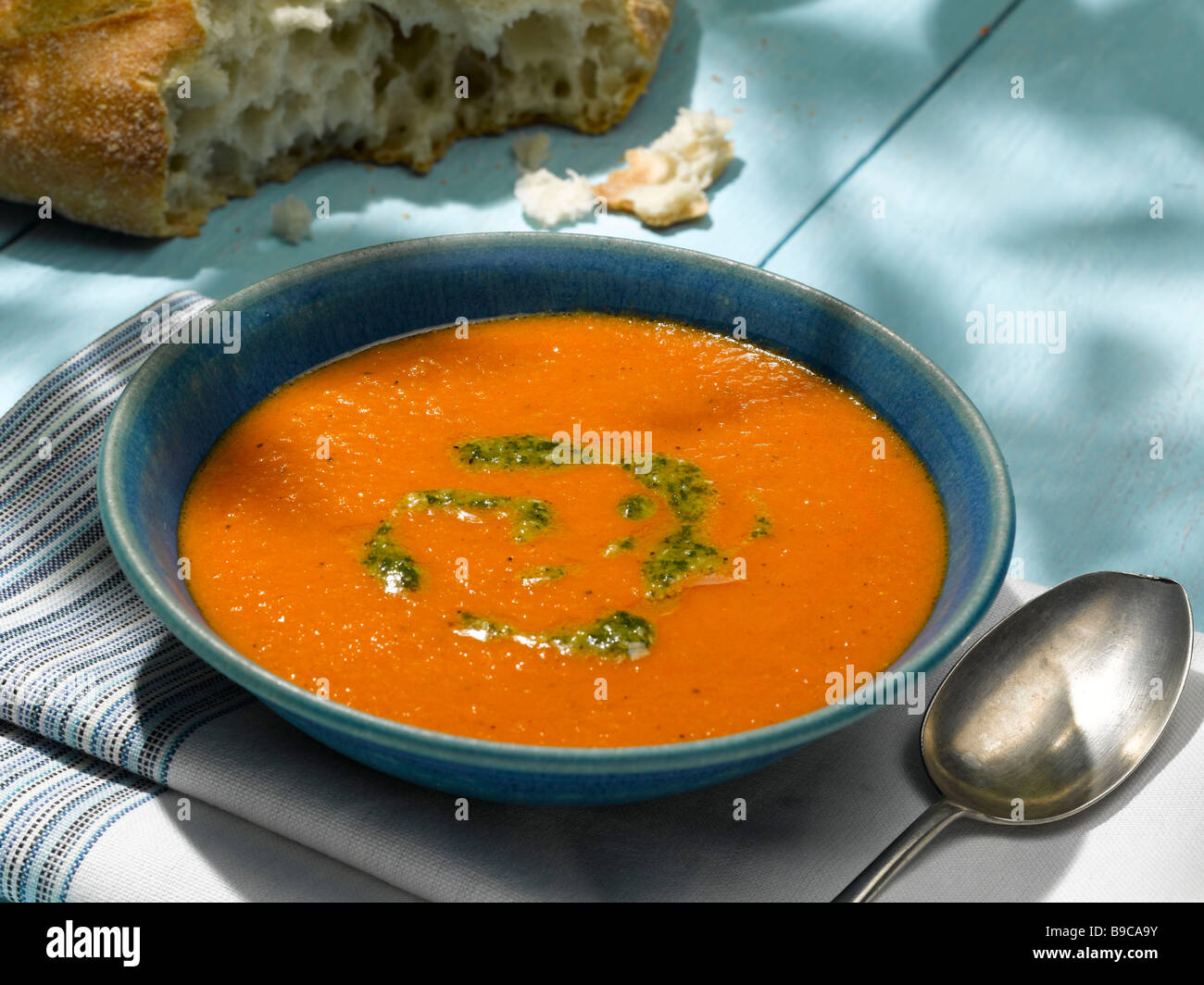 Tomato soup fresh basil hi-res stock photography and images - Alamy