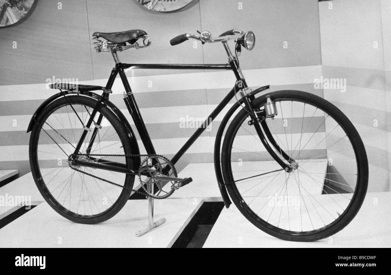 The first Soviet bicycle made on March 13 1924 at the Petrovsky 1st State  Bicycle Factory in Kharkov at the exhibition Mount Stock Photo - Alamy