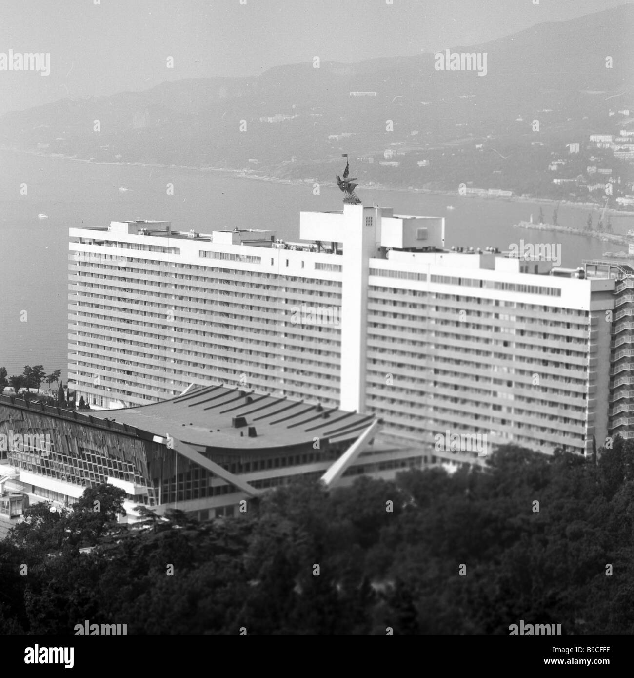 The Yalta Hotel in the Crimea Stock Photo Alamy