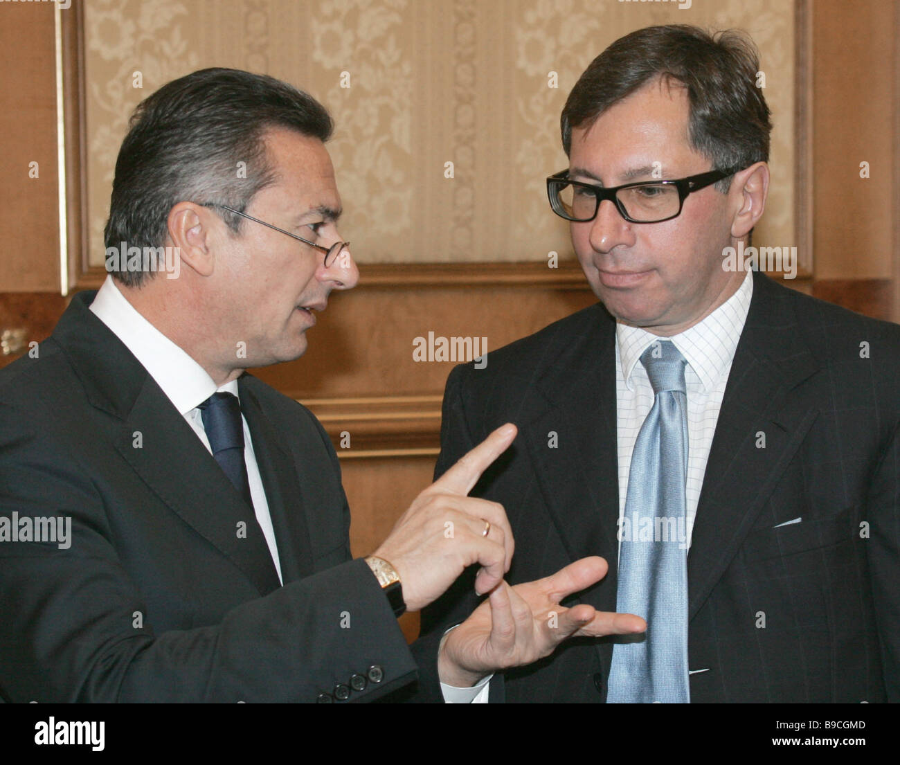 Pyotr Aven Alfa Bank president right and Valery Draganov State Duma ...