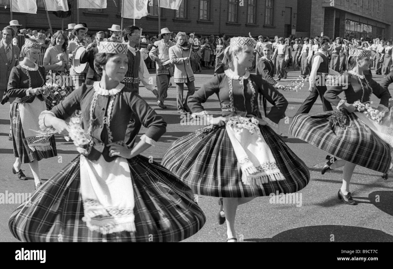 Folk Dancers Black and White Stock Photos & Images Alamy