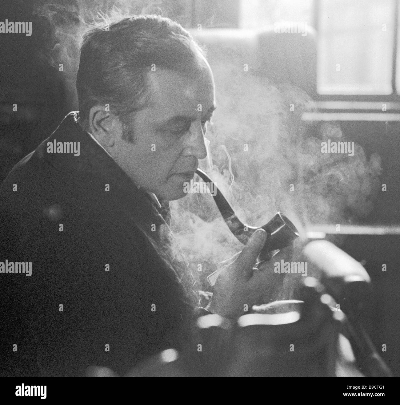 Are Vasiliy Livanov and Vitaly Solomin like Holmes and Watson? Are Vasiliy Livanov and Vitaly Solomin like Holmes and Watson?