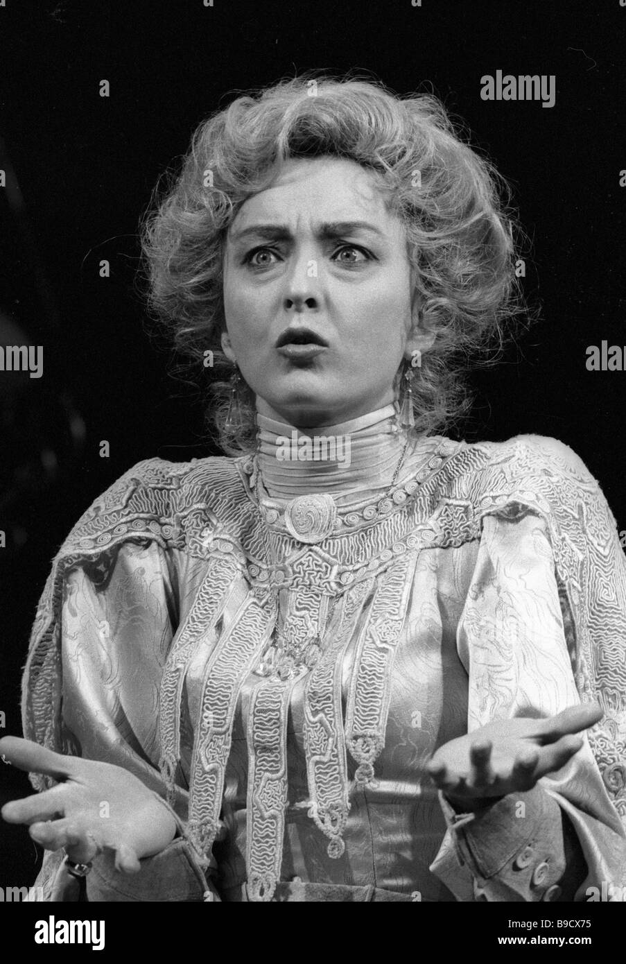 Biography of Anastasia Vertinskaya - Ophelia of theatrical art Biography of Anastasia Vertinskaya - Ophelia of theatrical art
