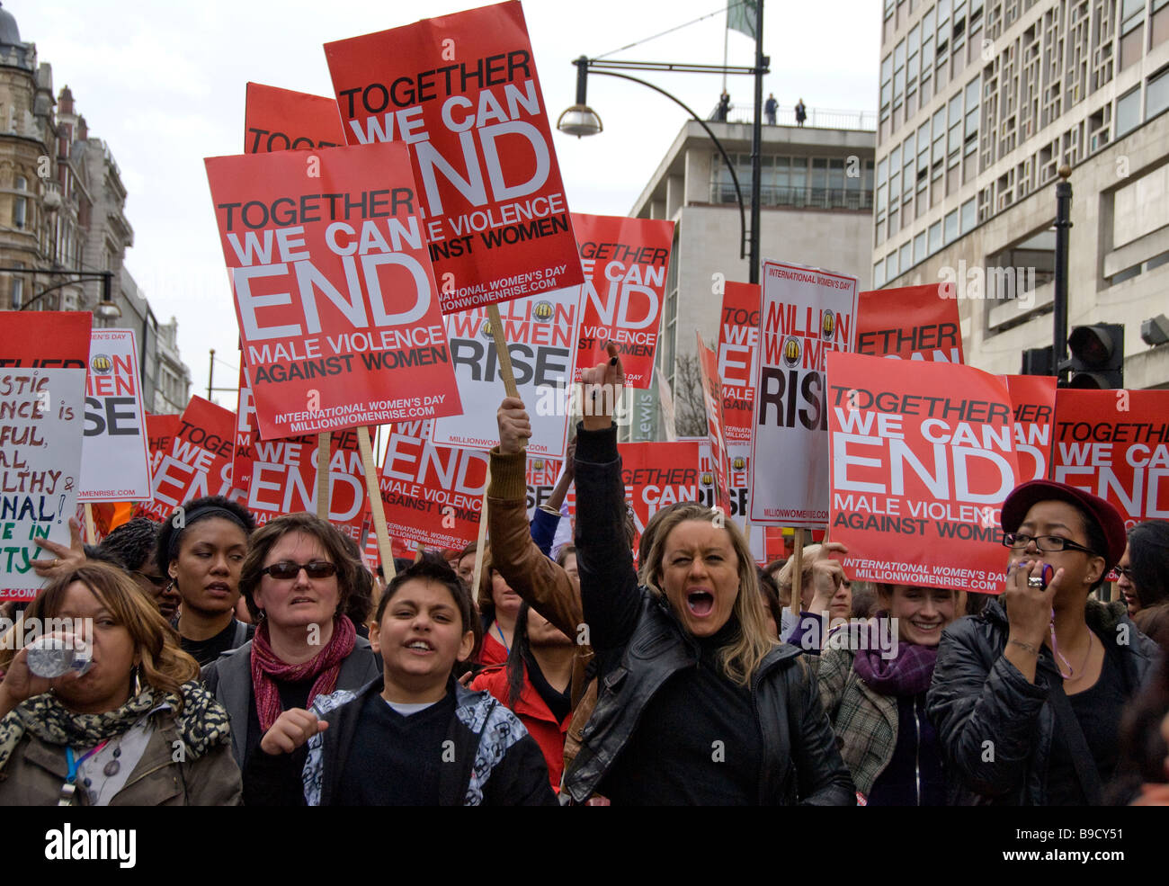 Violence against women hi-res stock photography and images - Alamy