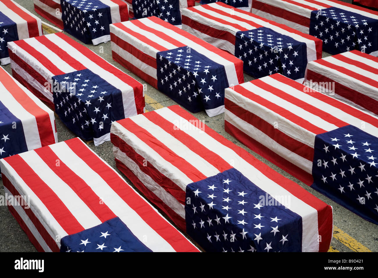 United states flag casket hi res stock photography and images Alamy