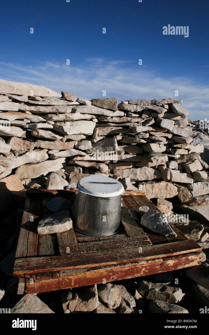 Bathroom at the summit of Mt Whitney Stock Photo Alamy