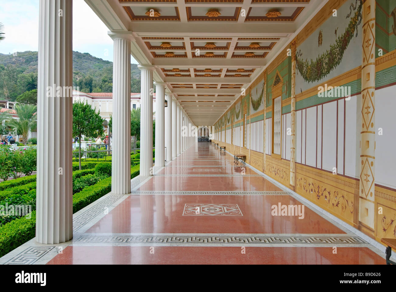 Roman wall paintings gardens hi-res stock photography and images - Alamy