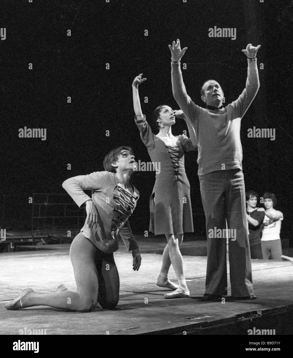 French choreographer Roland Petit third from left rehearsing a scene from  the ballet Notre Dame de Paris with Galina Mezentseva Stock Photo - Alamy