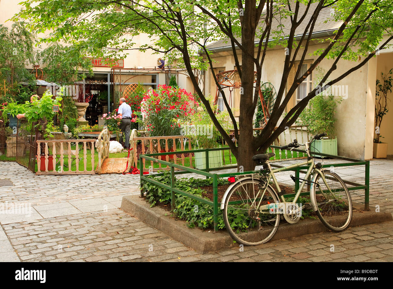 VILLAGE ST SAINT PAUL PARIS Stock Photo Alamy