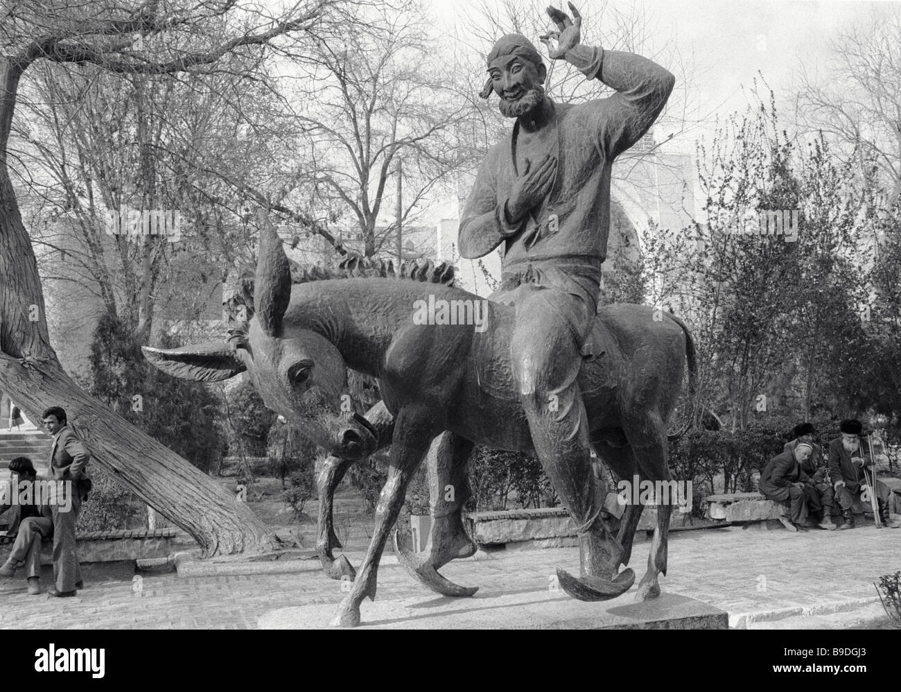 Ходжа насреддин иллюстрации. Ходжа насреддин на осле. Национальность ходжи насреддина. Ходжа насреддин. Национальность ходжи насреддина.