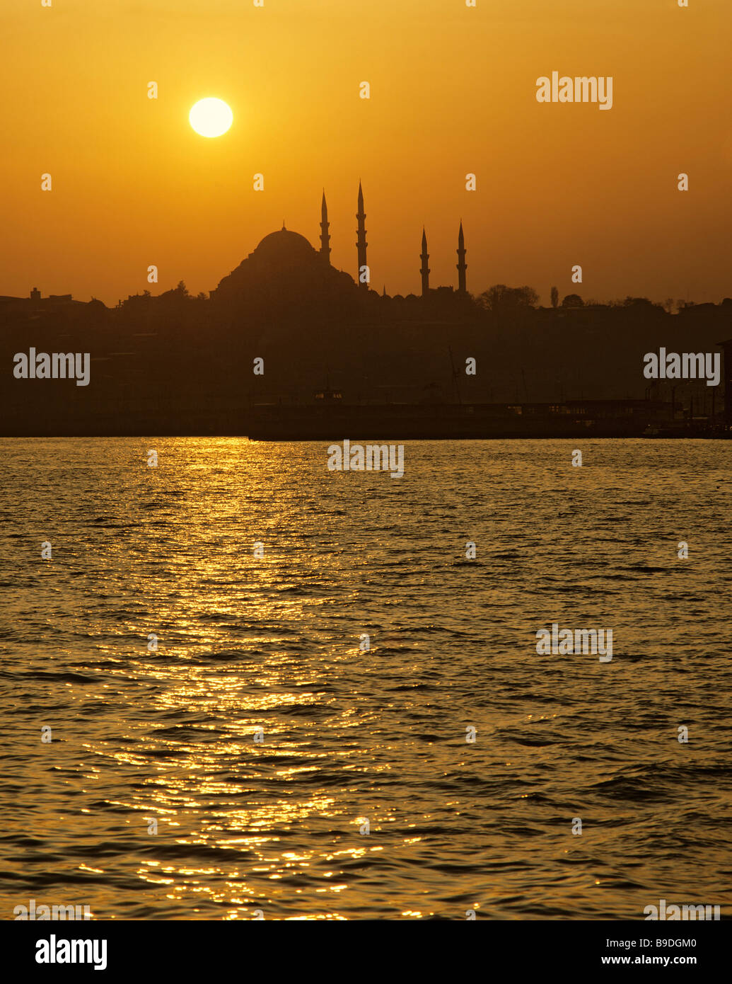 Sueleymaniye Mosque, backlight, evening light, Bosporus, Suleyman, Istanbul, Turkey Stock Photo