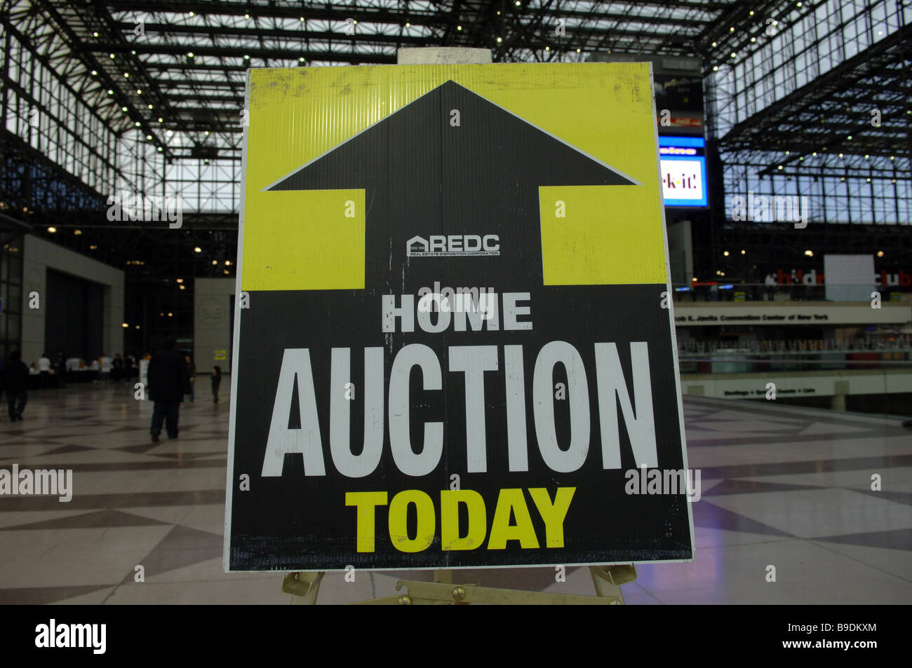 Real estate bargain hunters descend on the Jacob Javits Convention Center in New York Stock Photo