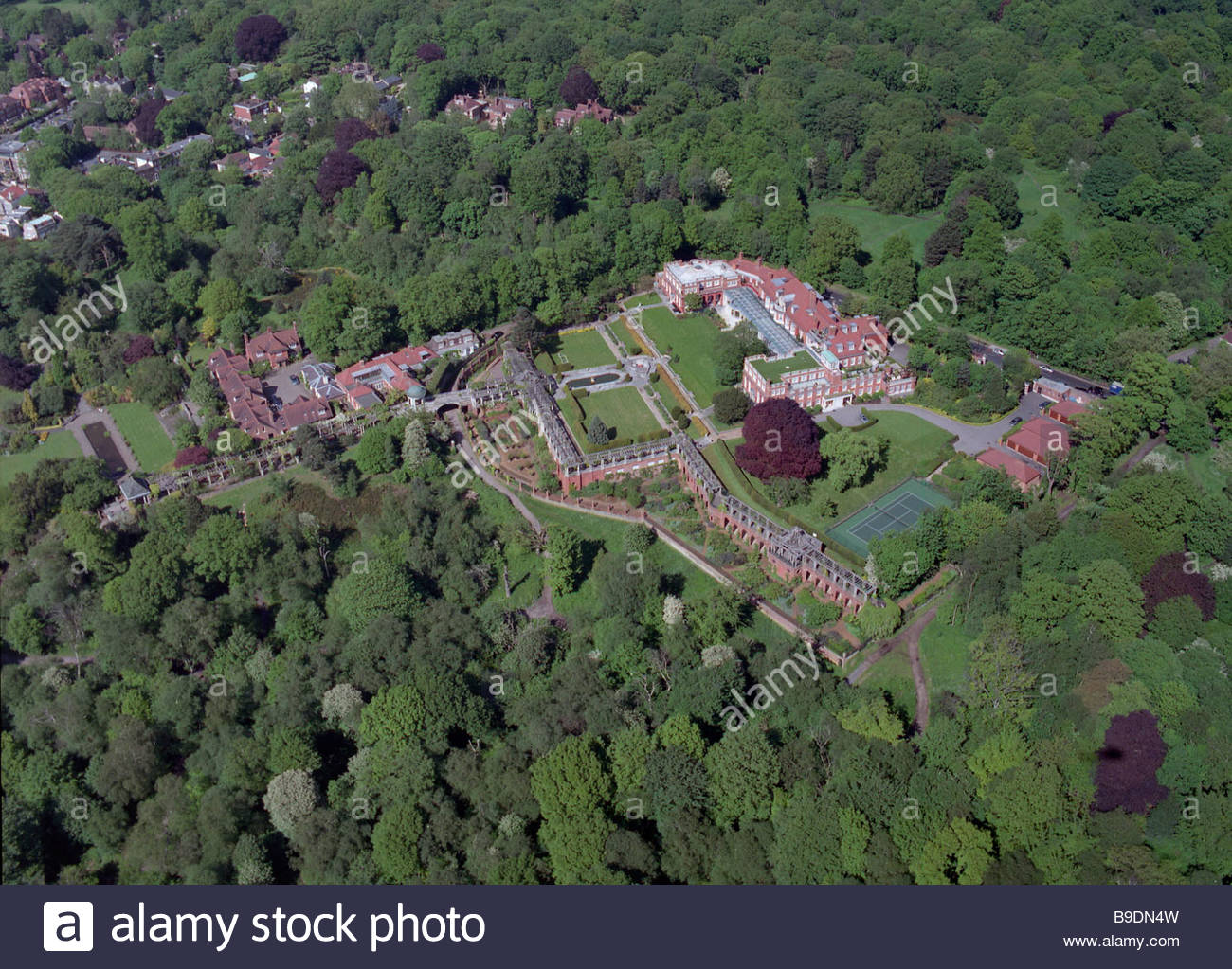 Inverforth House Thomas Mawson Gardens High Resolution Stock Photography and Images - Alamy