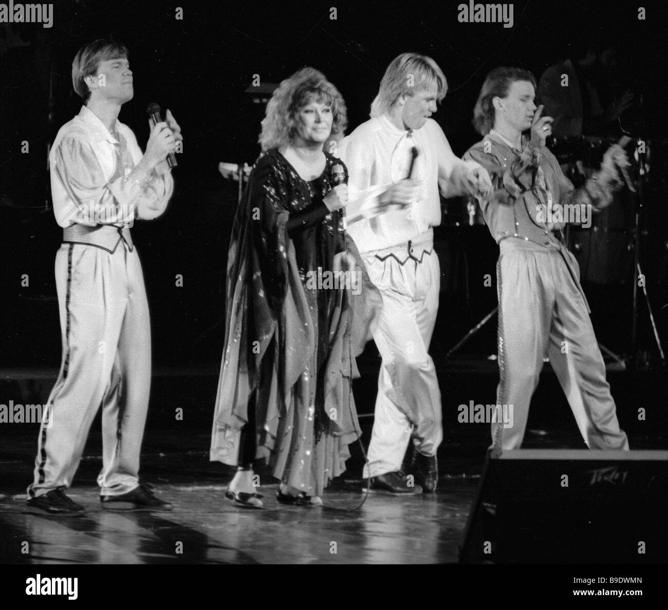 Media: Alla Pugacheva returns to the stage 01/30/2018 15 Media: Alla Pugacheva returns to the stage 01/30/2018 80