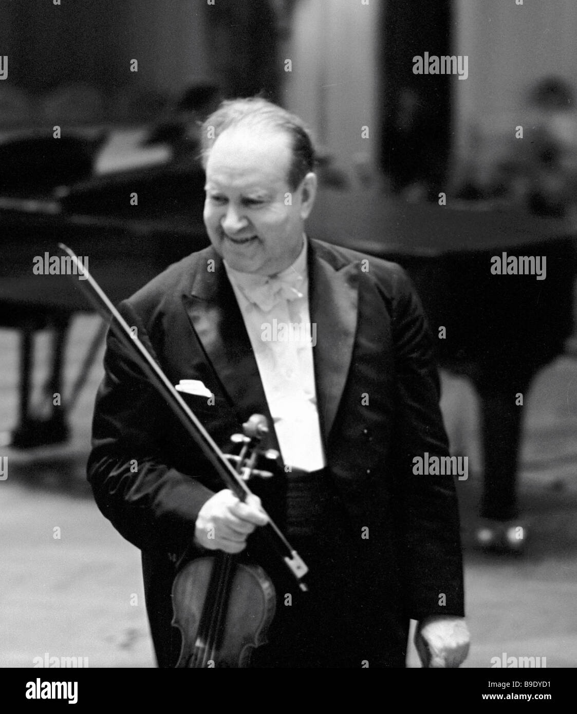 Violinist David Oistrakh after performance Stock Photo 23049181 Alamy