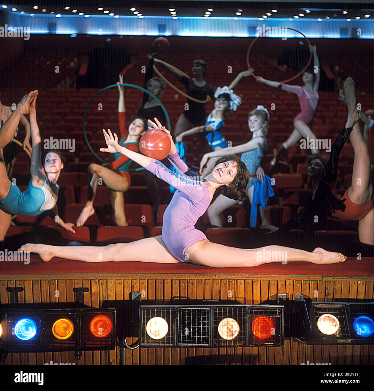 Modern gymnastics class Stock Photo Alamy