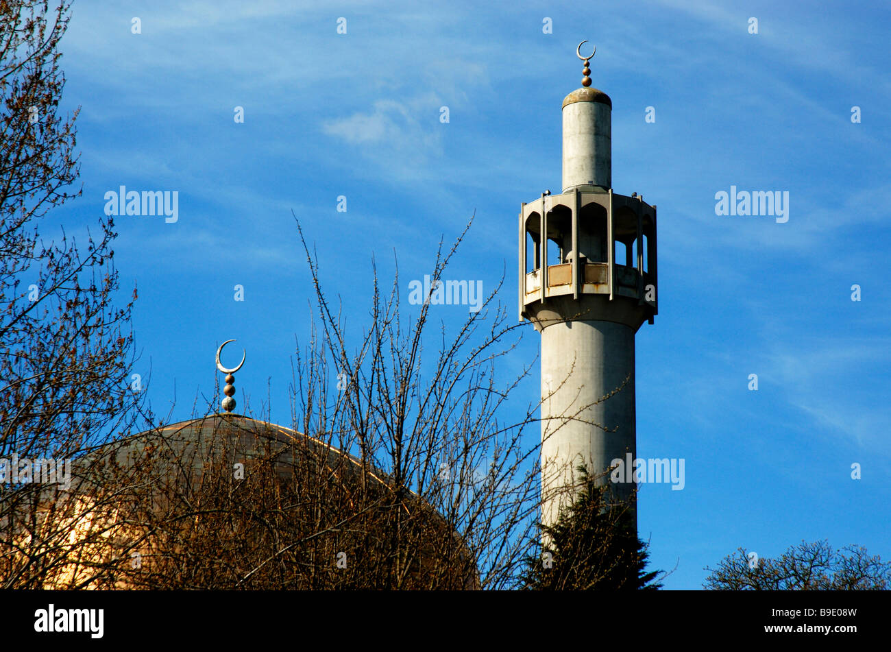 Regents Park Mosque Stock Photos & Regents Park Mosque 