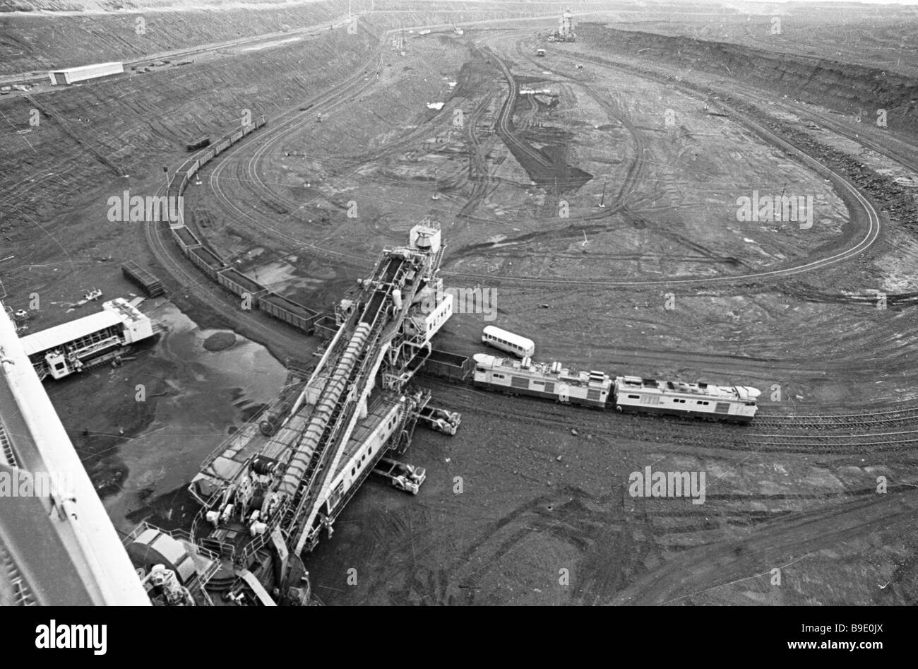 Coal quarry Ekibastuz Stock Photo Alamy