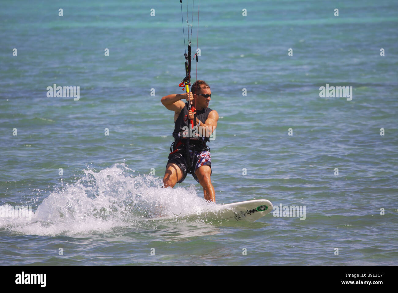 Kite surfing in the Florida Keys off Islamorada Stock Photo Alamy