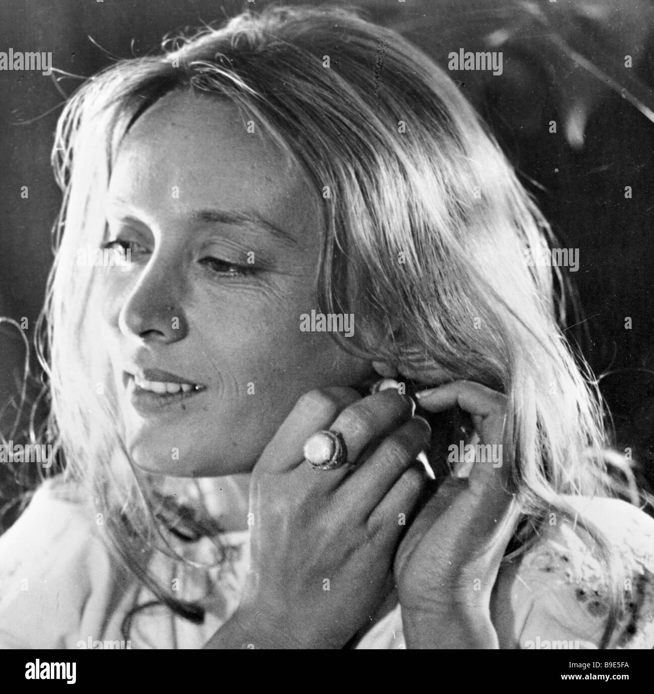 Margarita Terekhova as Mother Mariya Ivanovna in the film The Mirror