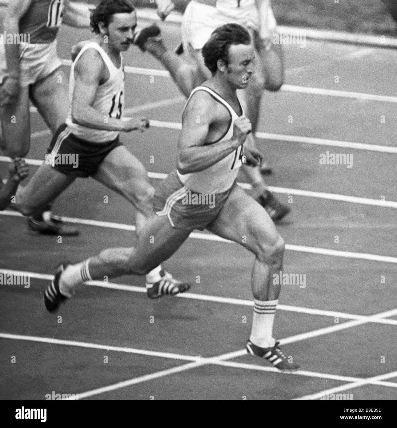 Легкая атлетика джесси оуэнс. В спорте он был первым. Метание диска в афинах 1896. В спорте он был первым. Метание диска в афинах 1896.