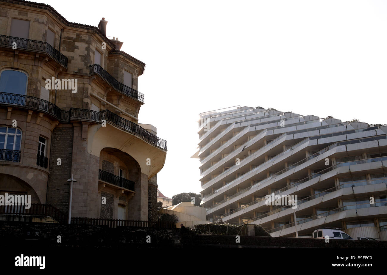 With old and new buildings hi-res stock photography and images - Alamy