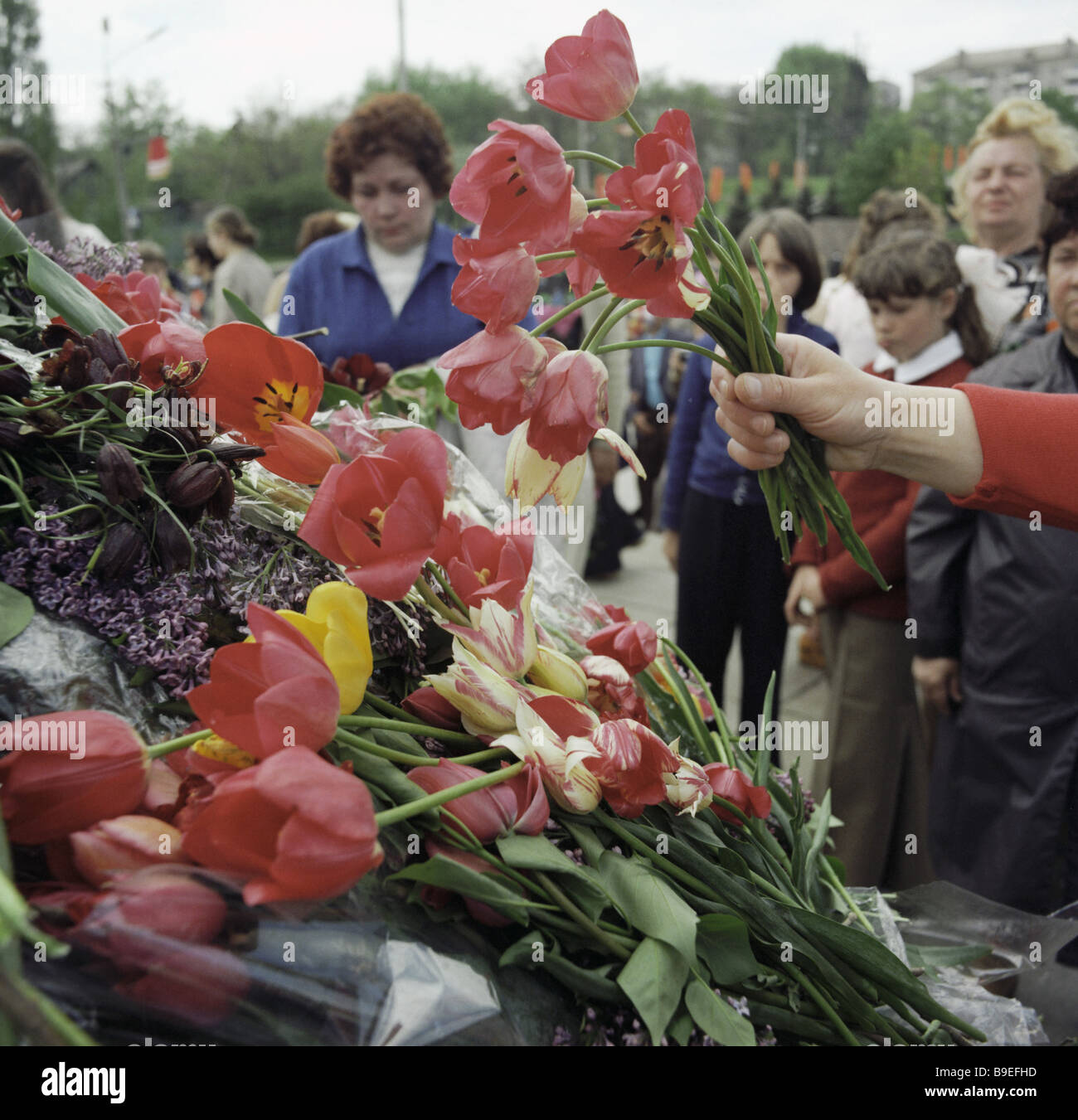 The people of Dniepropetrovsk Ukraine lay flowers to the World War II ...