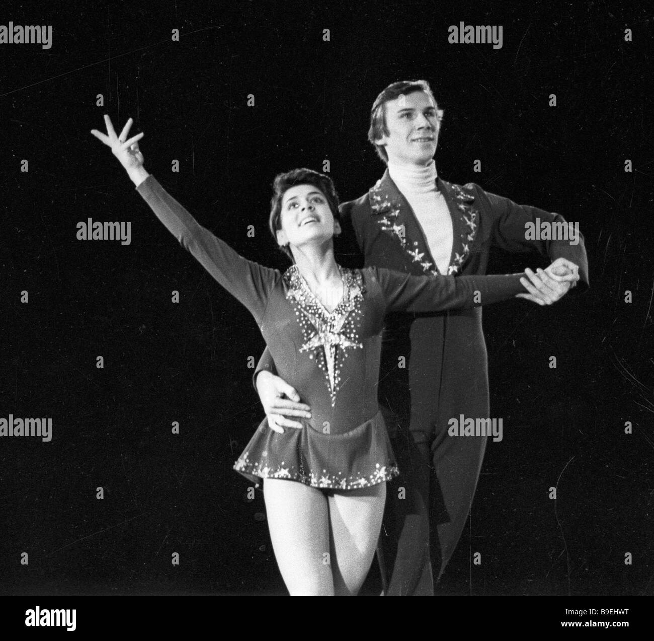 Figure skaters Irina Rodnina (left) and Alexander Zaitsev (right Stock ...