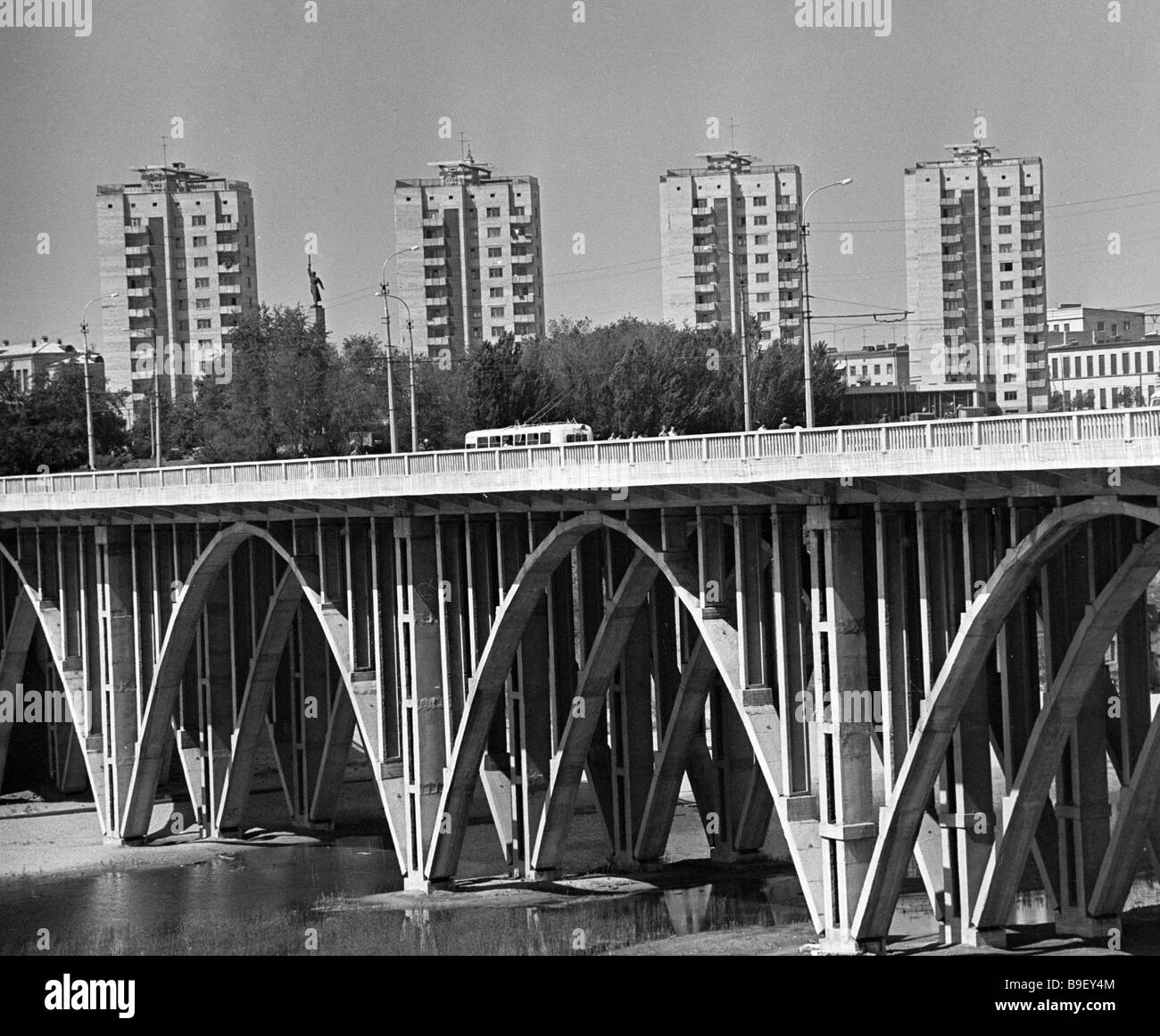 Volgograd Bridge High Resolution Stock Photography and Images Alamy