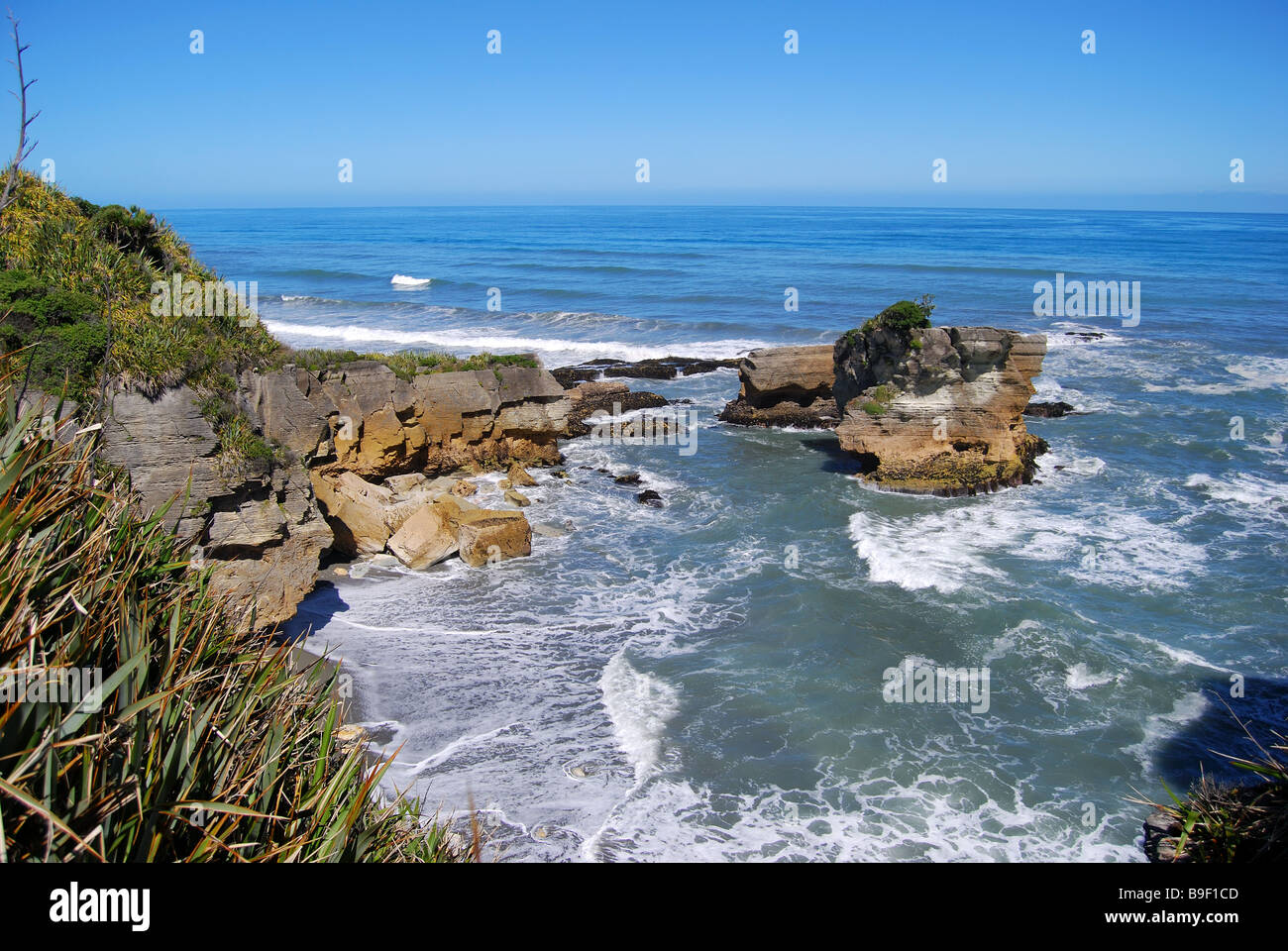 Rocky coastline, Paparoa National Park, West Coast, South Island, New Zealand Stock Photo