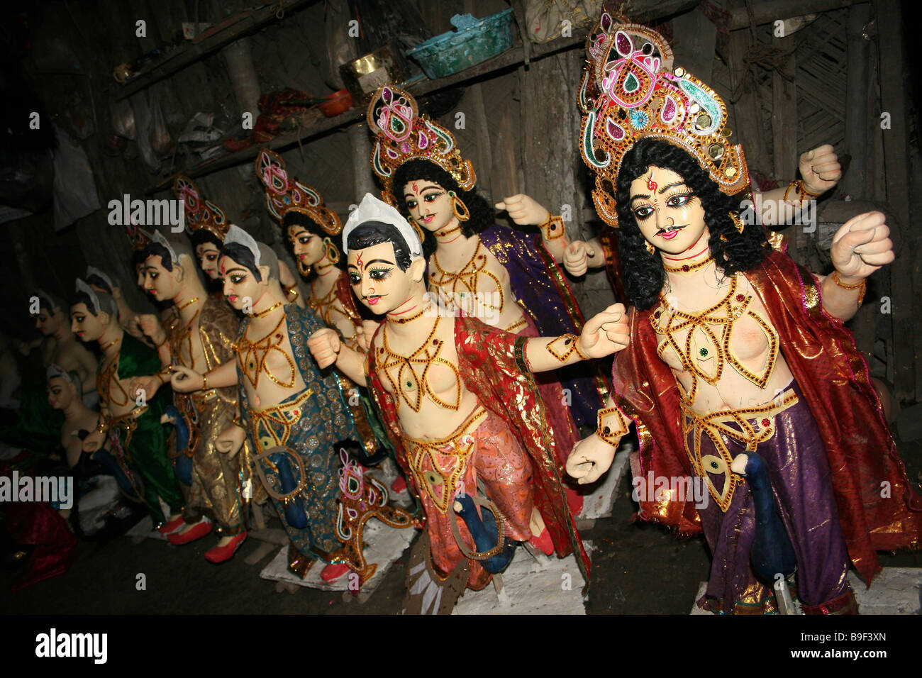 Statues of hindu gods and goddesses hi-res stock photography and images ...