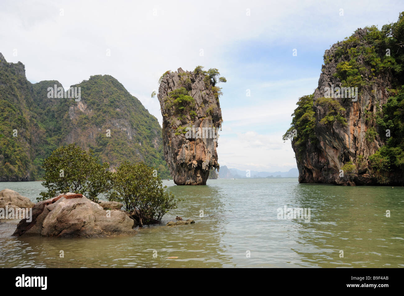 Exotic rock formations at James Bond Island off the Island of Phuket ...