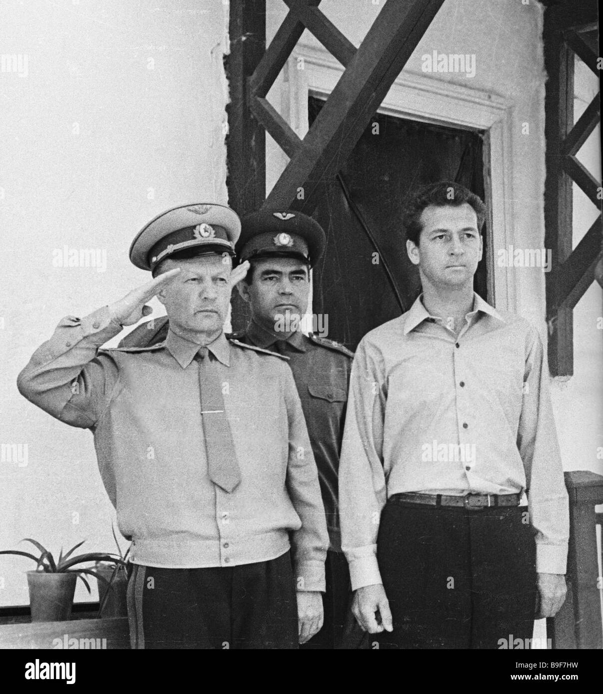 Colonel General Kamanin left cosmonauts Nikolayev center and ...