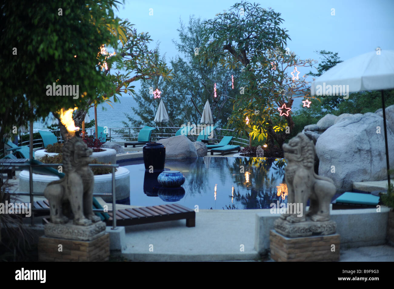 Thai swimming pool hi-res stock photography and images - Alamy